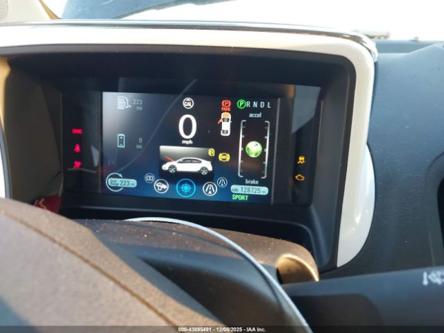 Chevrolet Volt Image 12