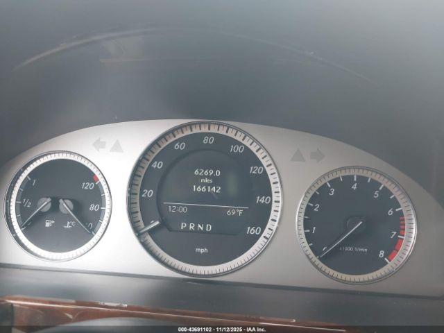 Mercedes-Benz GLK Image 2