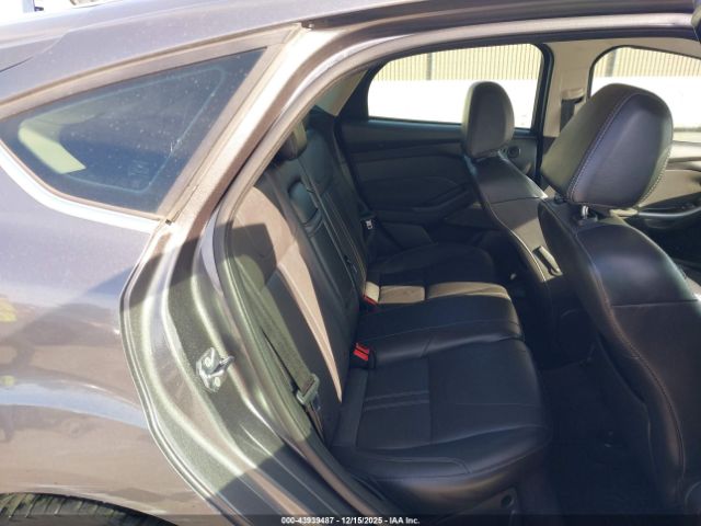 Ford Focus Titanium Image 9