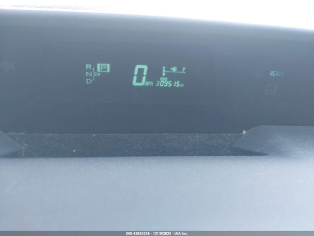 Toyota Prius Image 9