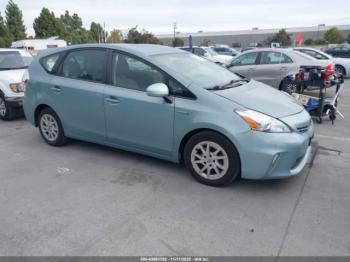 Salvage Toyota Prius v