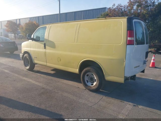 Chevrolet Express Image 7