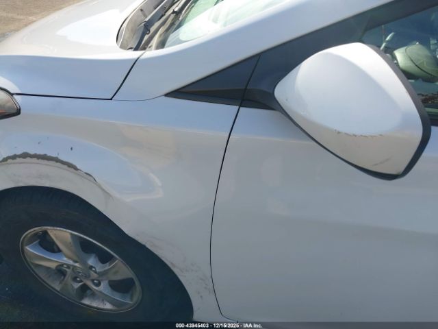 Hyundai ELANTRA Se Image 9