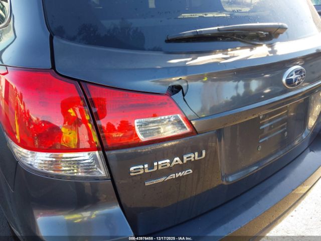 Subaru Outback 2.5i Premium Image 10