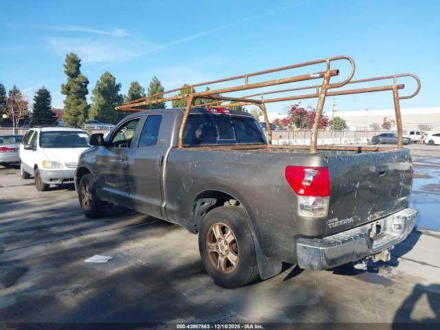 Toyota Tundra Sr5 V8 Image 2