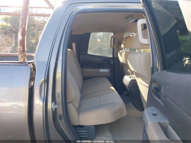 Toyota Tundra Sr5 V8 Image 12