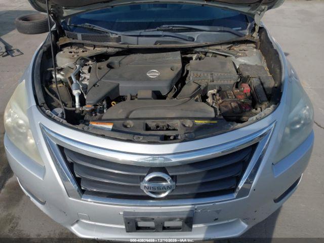 Nissan Altima 2.5 S Image 9
