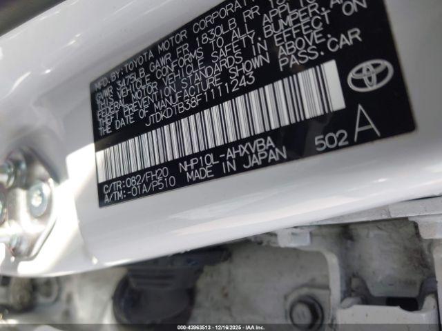 Toyota Prius c One Image 4