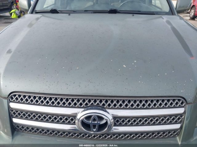 Toyota Highlander Limited V6 Image 3