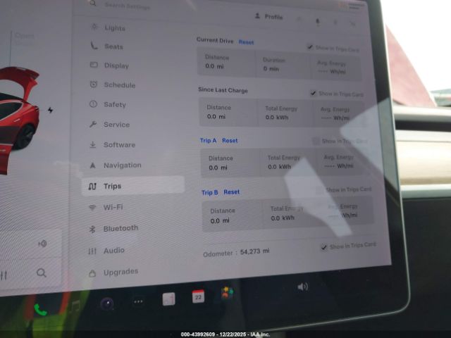 Tesla Model 3 Image 18