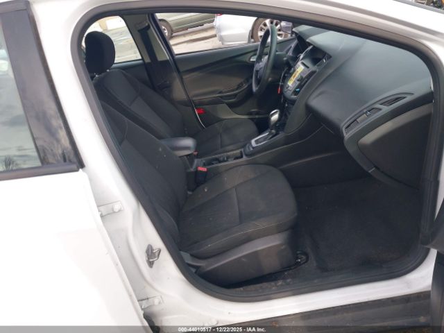 Ford Focus Se Image 6