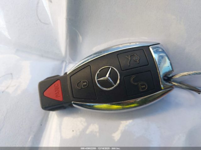 Mercedes-Benz C-Class 4matic Image 14
