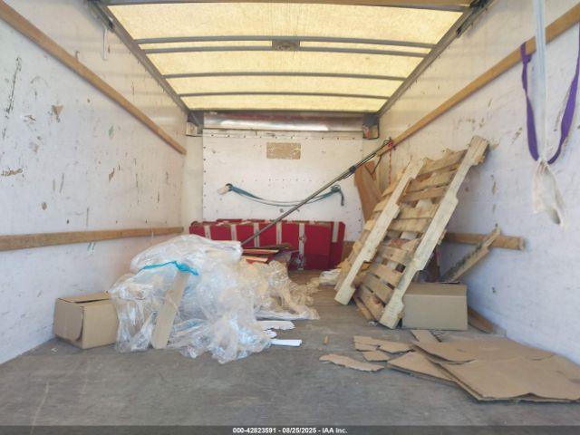 General Motors Savana Cutaway Work Van Image 6