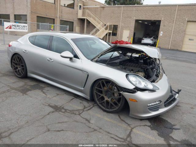  Salvage Porsche Panamera