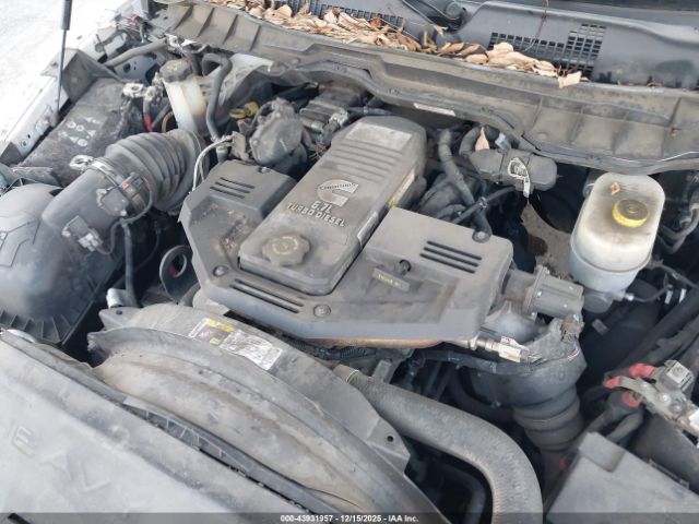 Ram 2500 Tradesman  4x2 8' Box Image 12