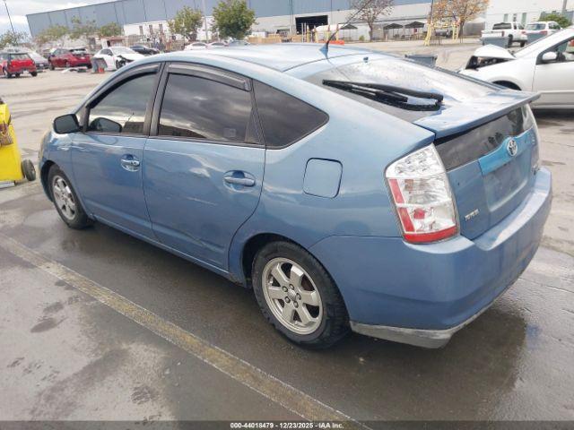 Toyota Prius Touring Image 4