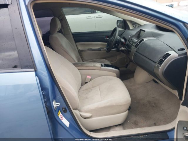 Toyota Prius Touring Image 8