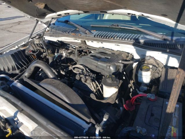 Ford Explorer Image 6