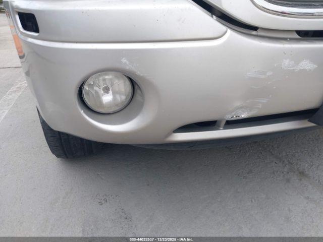 GMC Envoy Slt Image 12