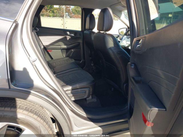 Ford Escape Platinum Image 5