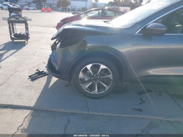 Ford Escape Platinum Image 18