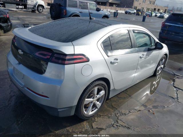 Chevrolet Volt Image 7