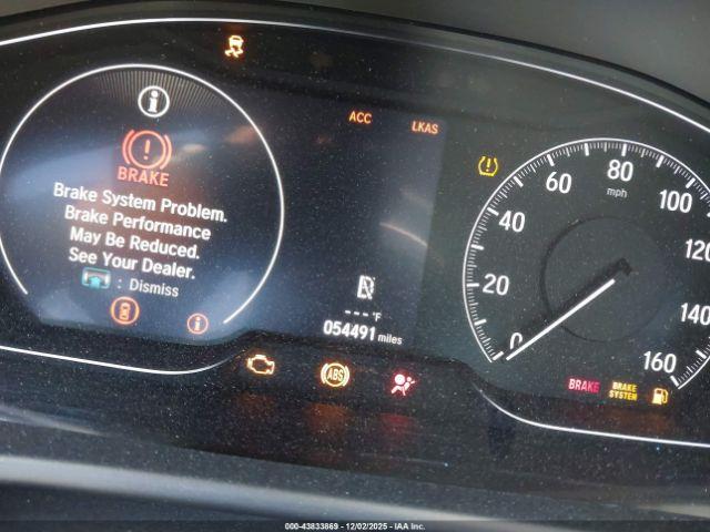 Honda Accord Touring 2.0t Image 9