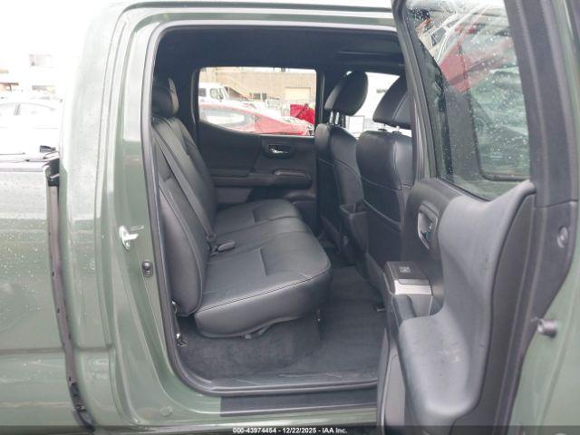 Toyota Tacoma Trd Sport Image 16