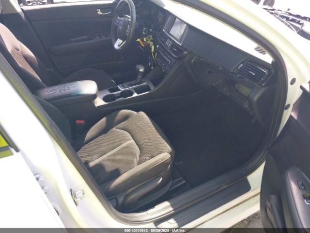 Kia Optima Lx Image 3