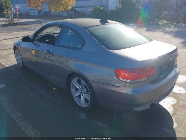BMW 3 Series Image 10