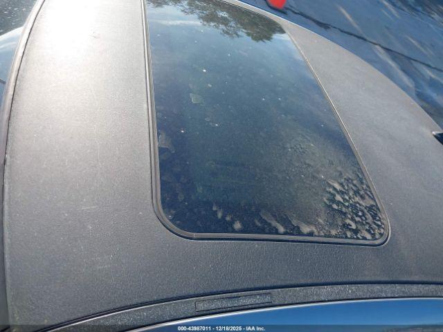 BMW 3 Series Image 12