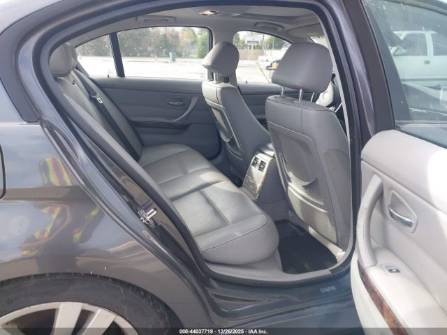 BMW 3 Series Image 6