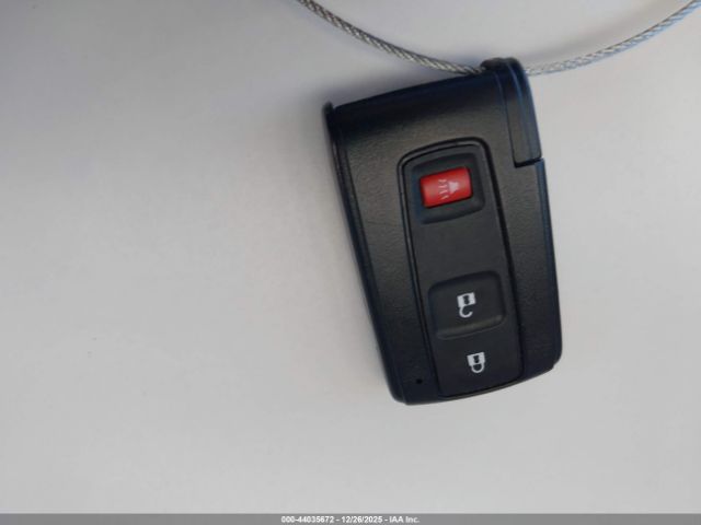 Toyota Prius Image 10