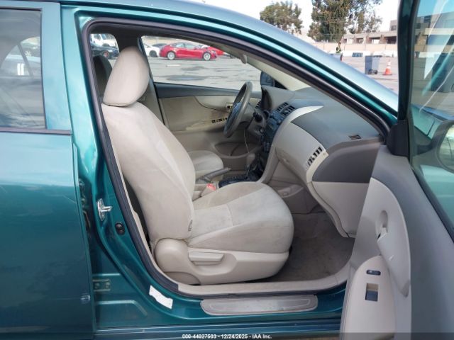 Toyota Corolla Le Image 9