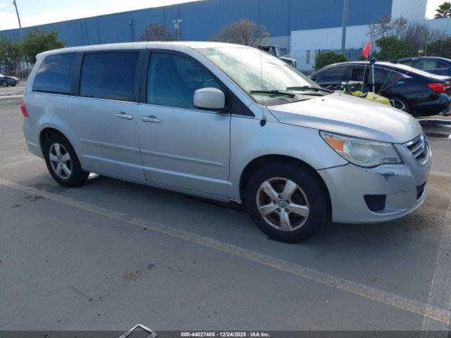  Salvage Volkswagen Routan