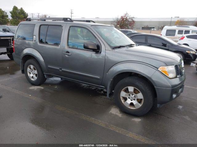  Salvage Nissan Pathfinder