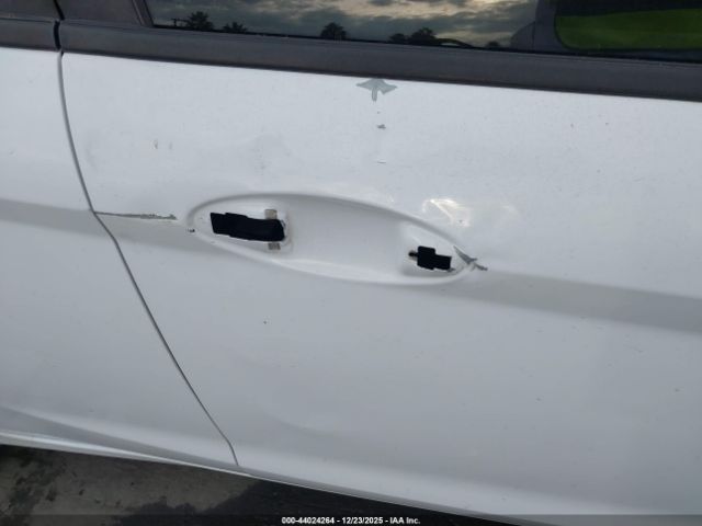 Ford Fiesta Se Image 12