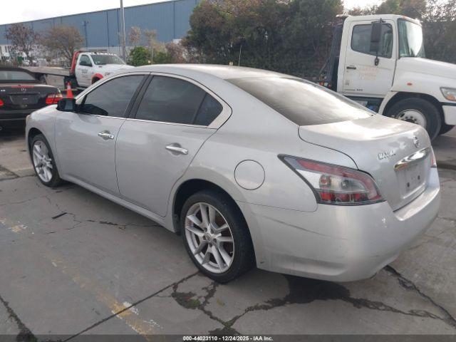 Nissan Maxima 3.5 S Image 5