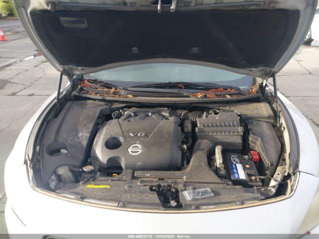 Nissan Maxima 3.5 S Image 10