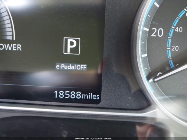 Nissan LEAF Sv Image 8