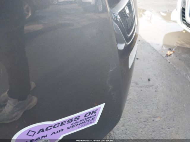 Nissan LEAF Sv Image 14