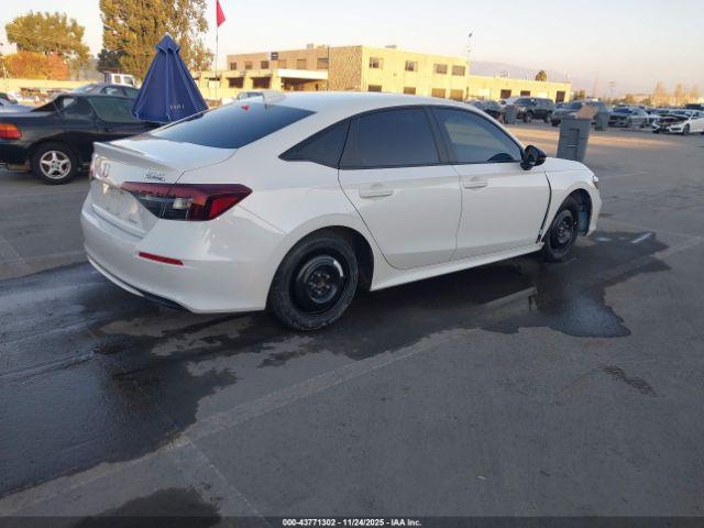 Honda Civic Image 10