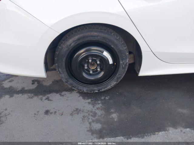 Honda Civic Image 16