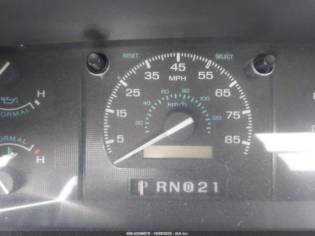 Ford Econoline E350 Cutaway Van Image 5