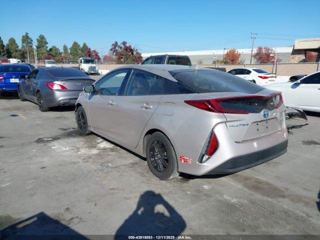 Toyota Prius Prime Premium Image 14