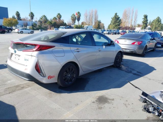 Toyota Prius Prime Premium Image 2