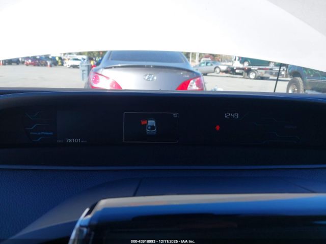 Toyota Prius Prime Premium Image 17