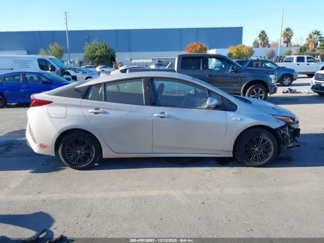 Toyota Prius Prime Premium Image 10