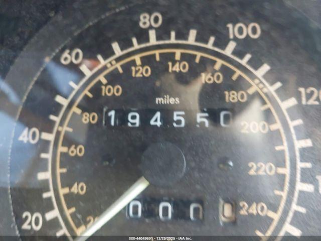 Mercedes-Benz 500 Sec Image 4