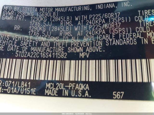 Toyota Sienna Xle Image 10